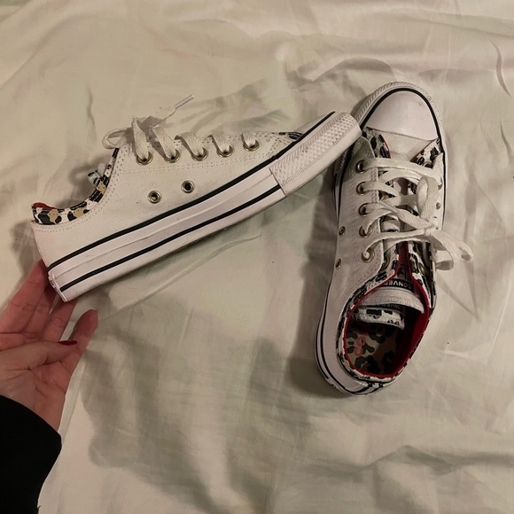 Cheetah converse - Picture 2 of 3